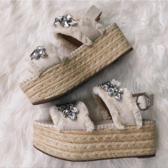 ZARA SANDALS BRAND NEW!!! Never worn, size EU40